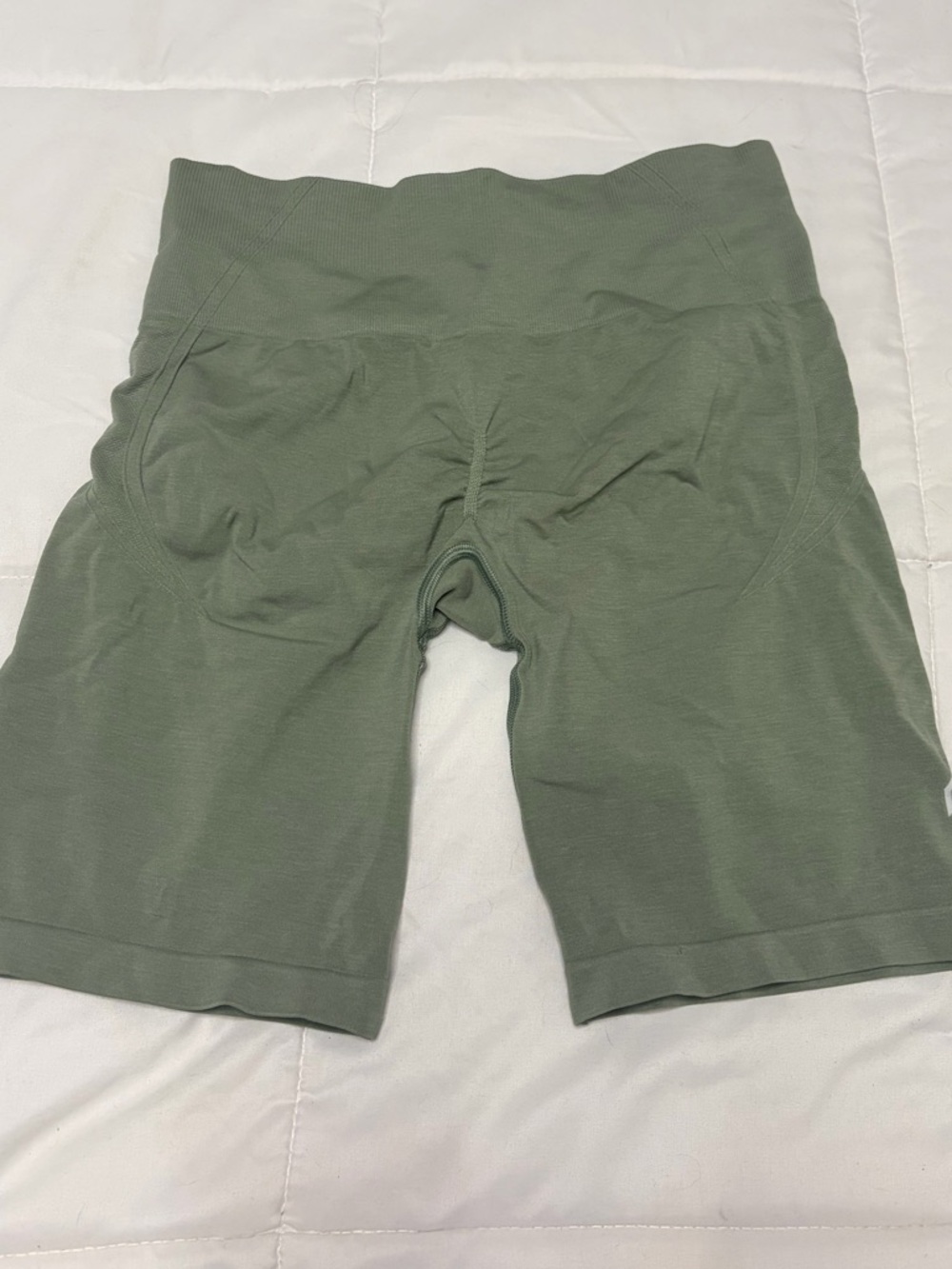 Oner Active Effortless Seamless Cycling Shorts in Sage - Picture 4 of 4
